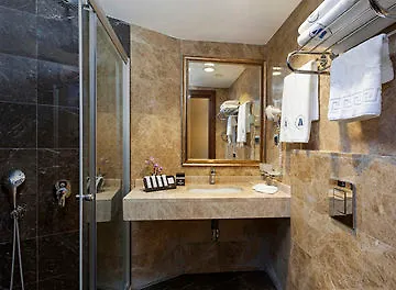 Manesol Boutique Lamartine Hotel 3*