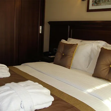 Hotel Manesol Boutique Lamartine 3*